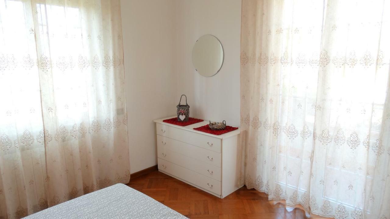 Supercasona Pratica Villa Sarzana Luaran gambar