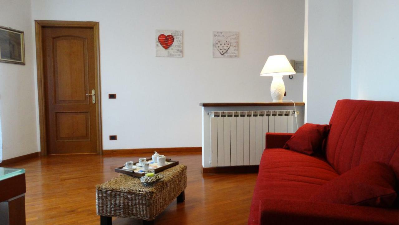 Supercasona Pratica Villa Sarzana Luaran gambar