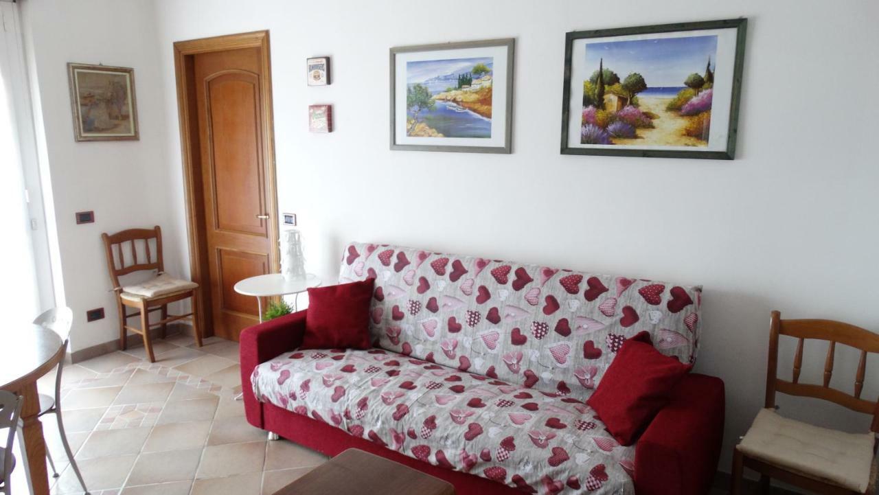 Supercasona Pratica Villa Sarzana Luaran gambar